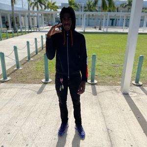 Meet your Posher, Johnathan